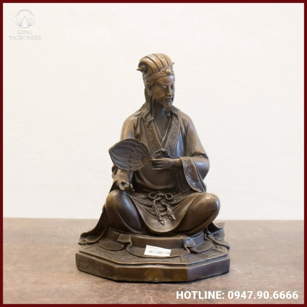 Tượng Khổng Minh ngồi bệ bát quái bằng đồng vàng 31x21cm