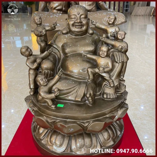 Tượng Phật Di Lặc và 6 đứa trẻ bằng đồng làm màu