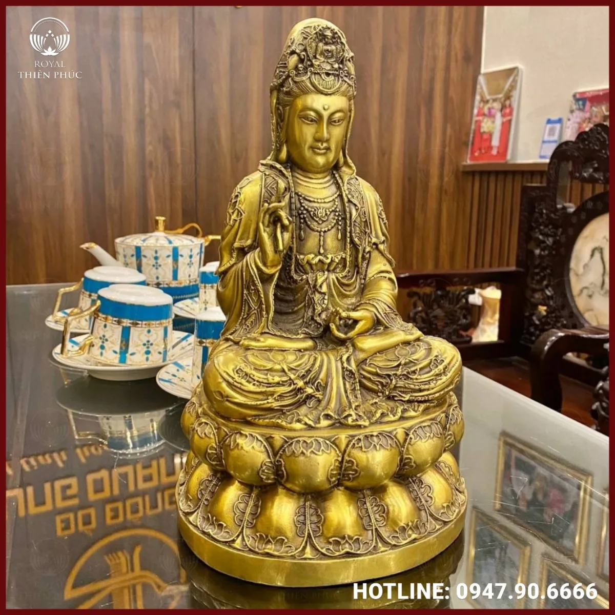 Tượng Quan Thế Âm Bồ Tát đồng vàng 