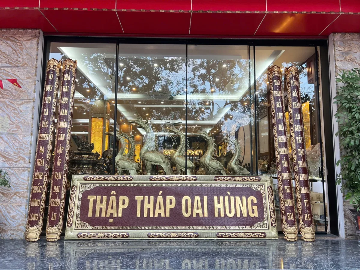 Chế tác tinh xảo từ nguyên liệu đồng vàng cao cấp
