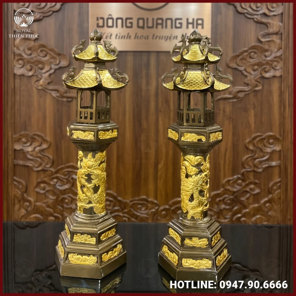 Đèn mái chùa đồng đỏ dát điểm vàng
