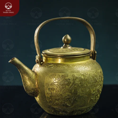 Ấm đồng vàng Xuân Mai Thu Cúc size 23x23x11cm nặng 1,6kg