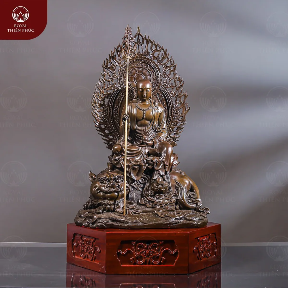 Tượng Địa Tạng Bồ Tát cưỡi Đề Thính bằng đồng vàng hun cao 53cm