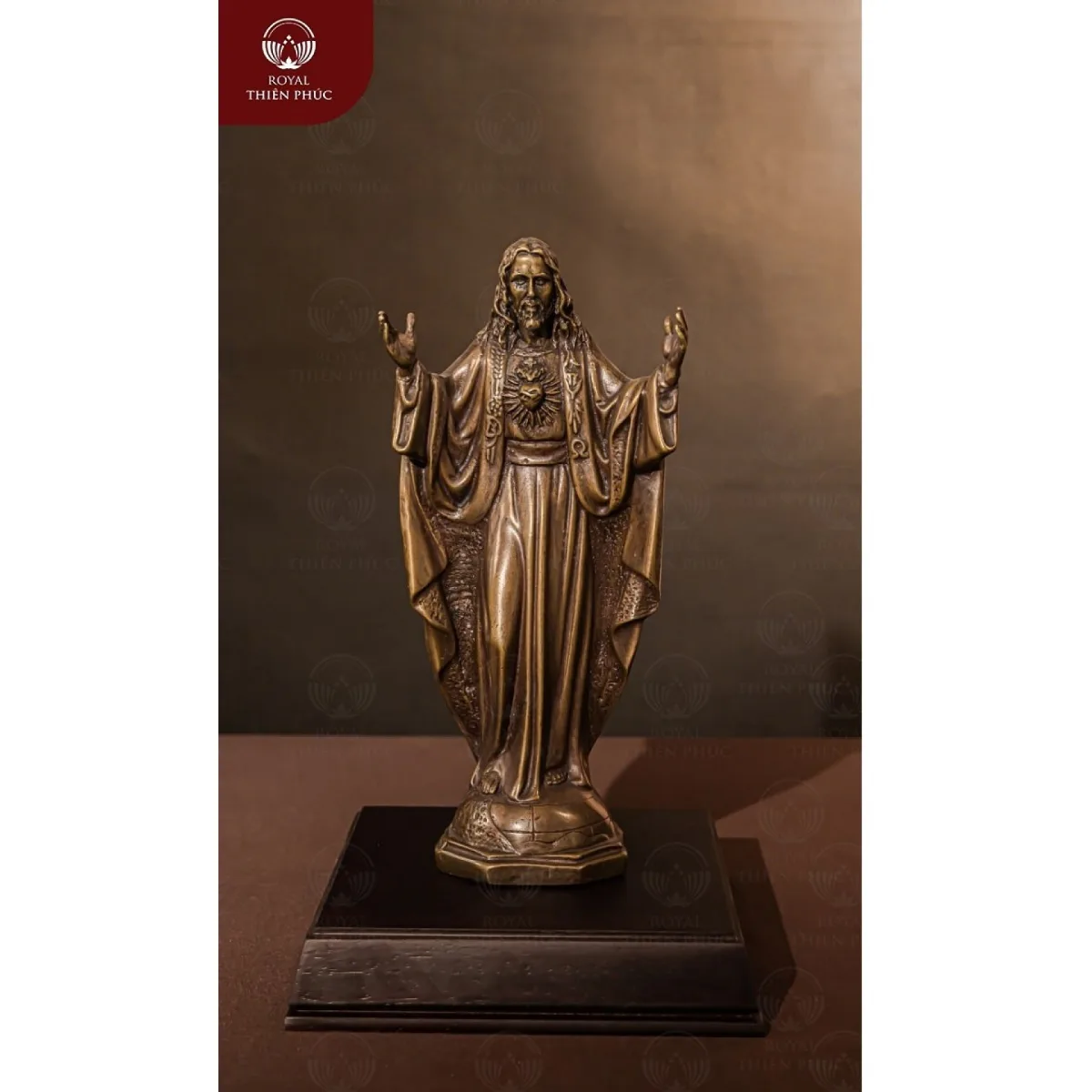 Tượng Thánh Tâm Chúa cao 30cm nặng 2kg bằng đồng vàng hun