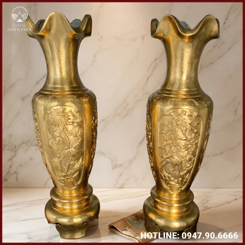 Lọ hoa chạm tứ quý bằng đồng catut