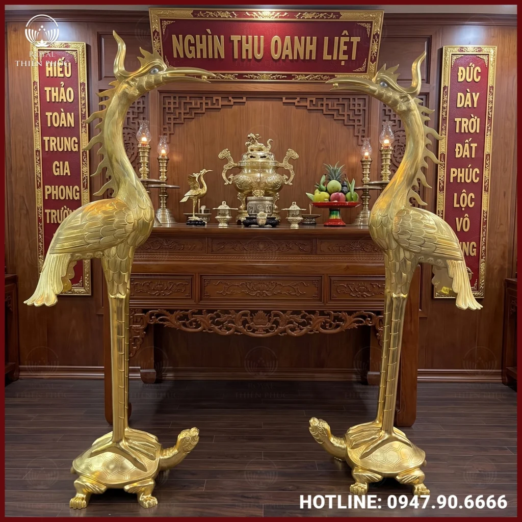Đôi hạc thờ cỡ lớn bằng đồng vàng