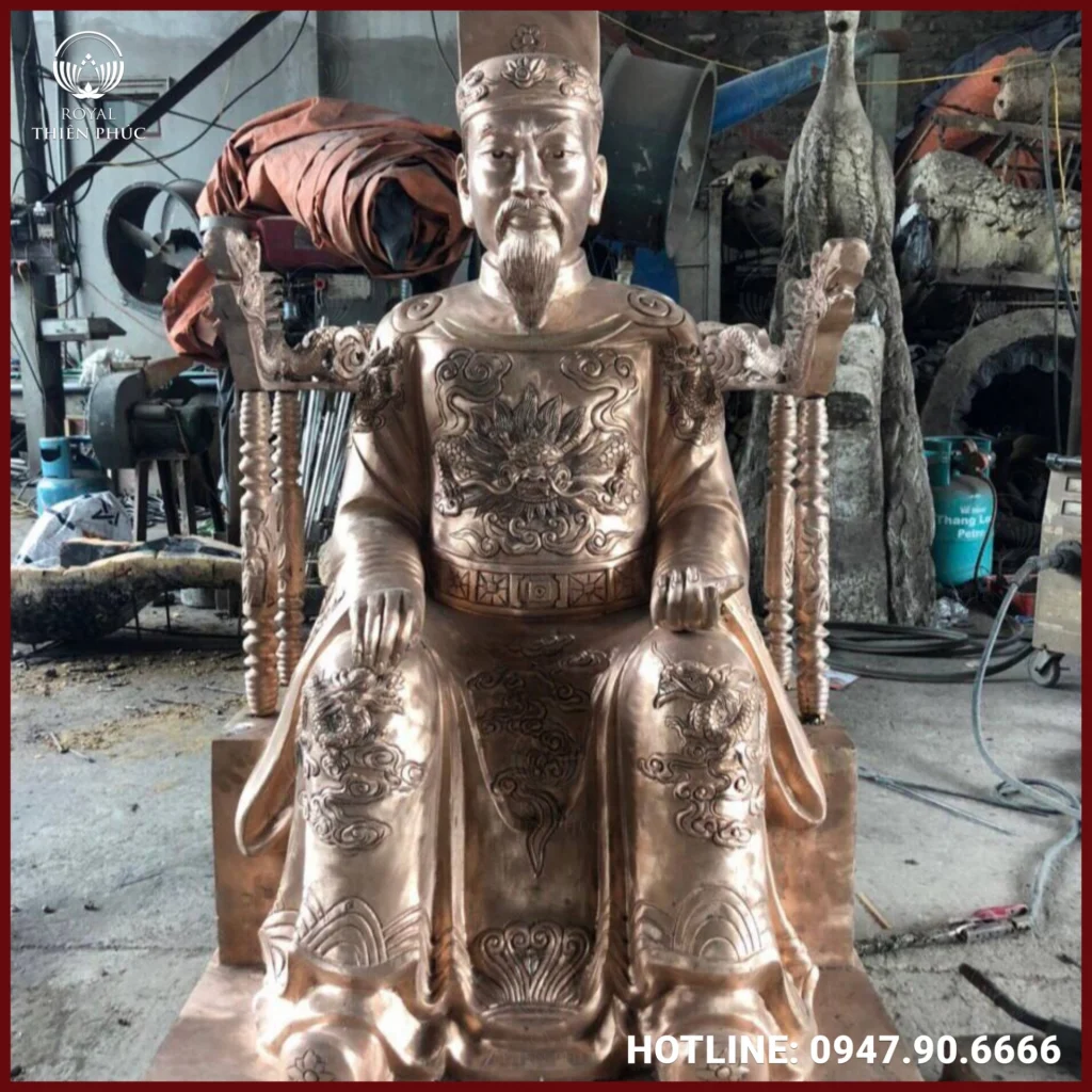 Tượng cụ tổ dáng ngồi bằng đồng đỏ chế tác theo yêu cầu