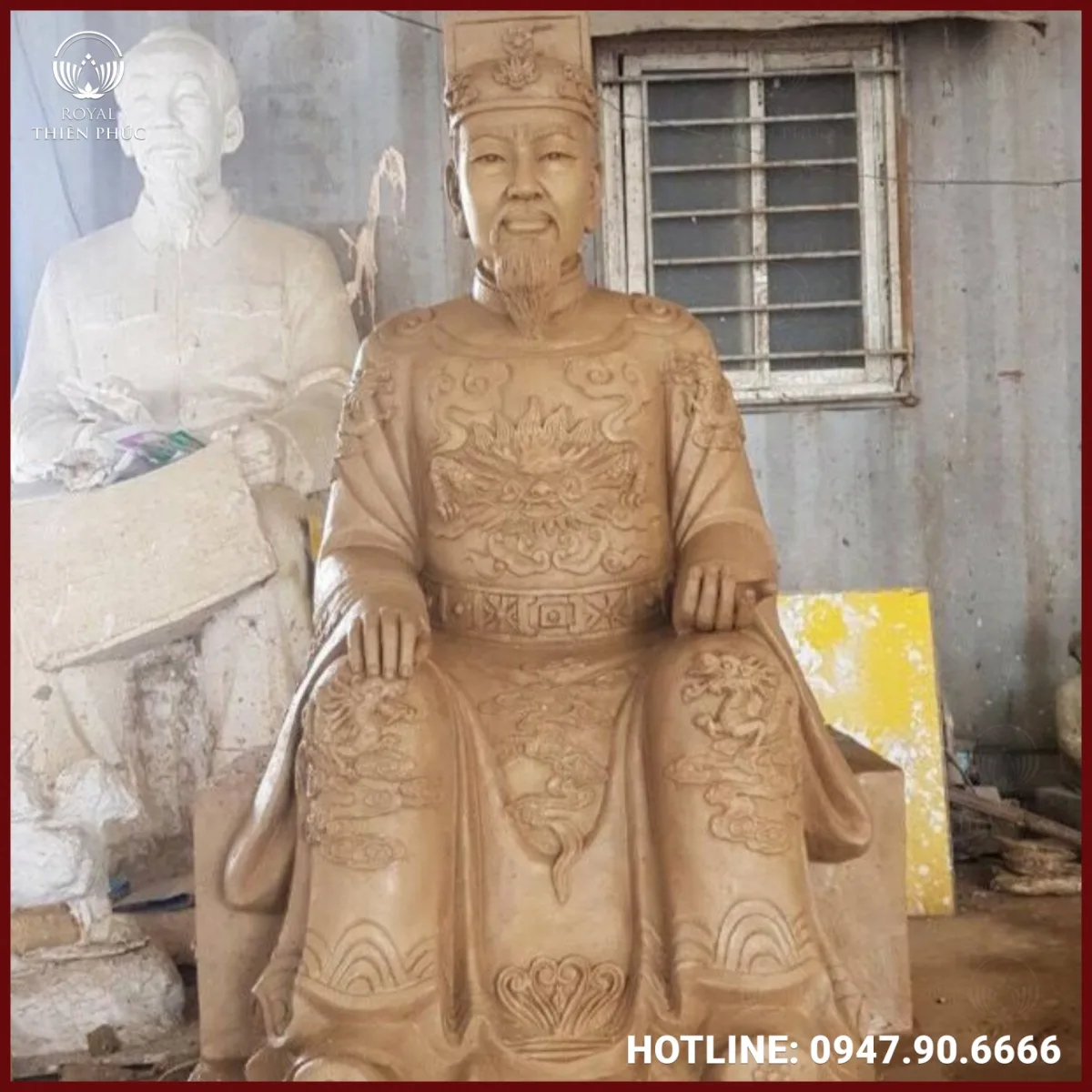 Tượng cụ tổ chế tác bằng đồng đỏ làm màu cổ kính
