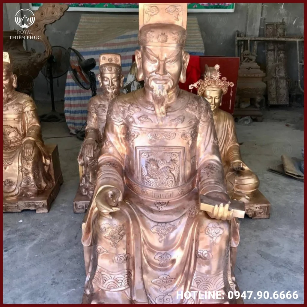 Tượng cụ tổ chế tác theo yêu cầu bằng đồng đỏ tinh xảo