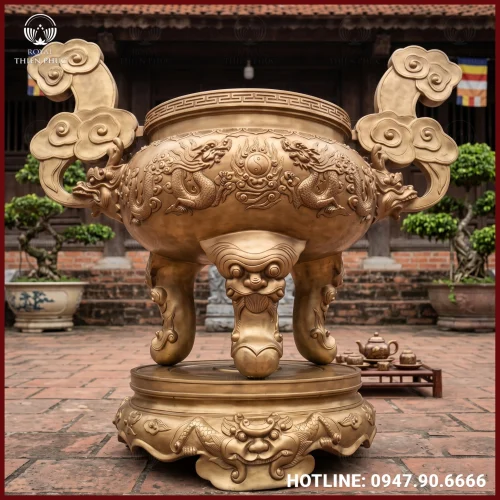 Lư hương song long chầu nguyệt đồng đỏ làm màu