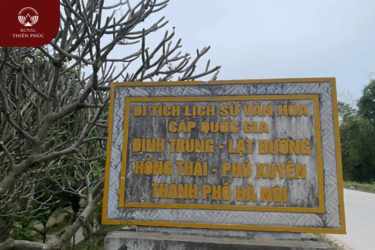Bàn giao đôi hạc 2m2 tại di tích lịch sử cấp quốc gia Đình Trung - Lạt Dương - Hồng Thái - Phú Xuyên - Hà Nội