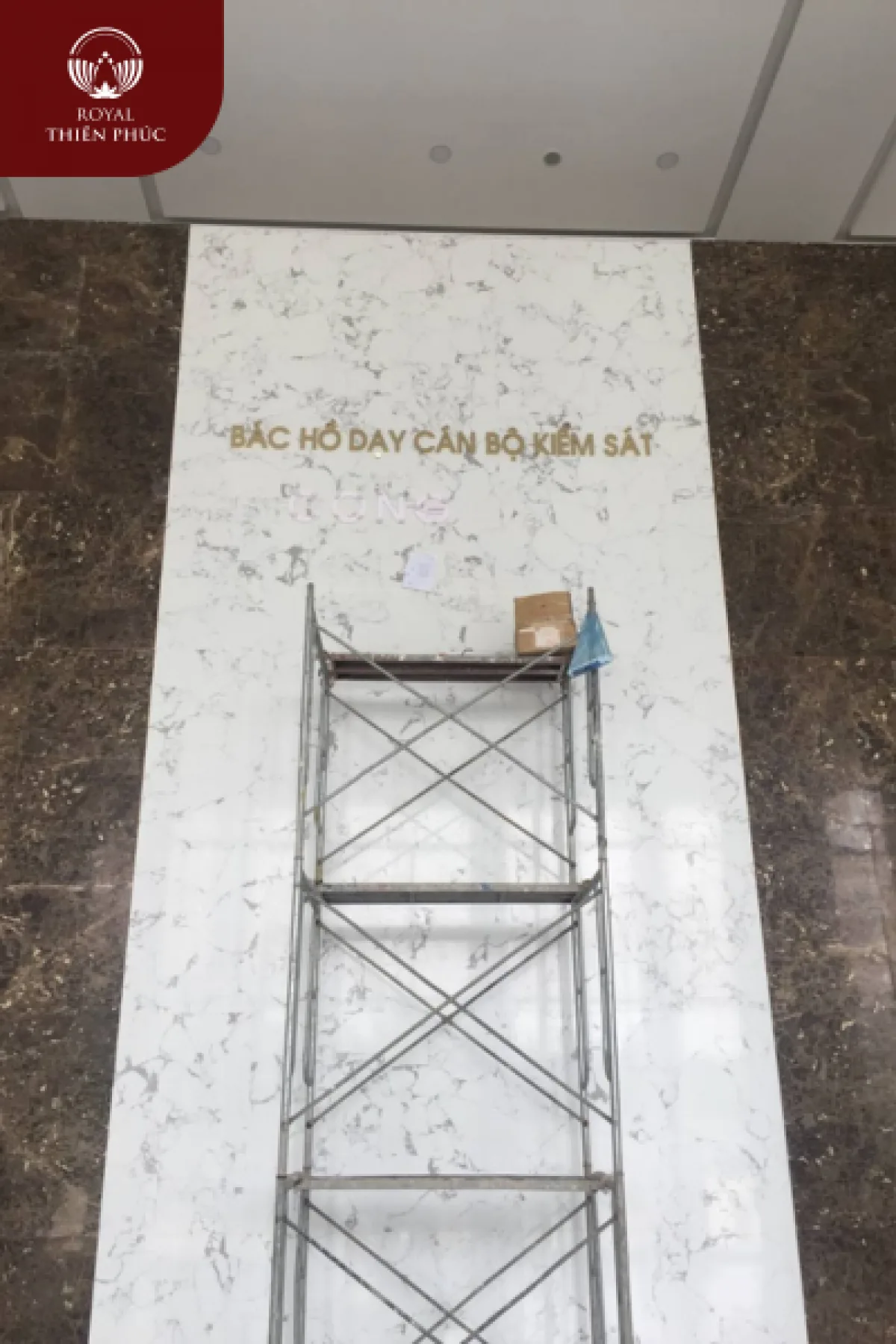 Hoàn thiện và lắp đặt bộ chữ tại Viện Kiểm Sát Hà Nội