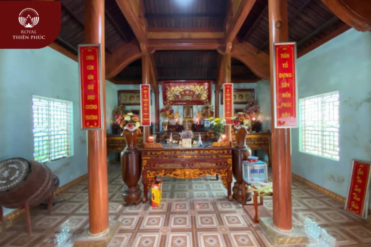 Bộ Đại Tự Câu Đối bằng đồng