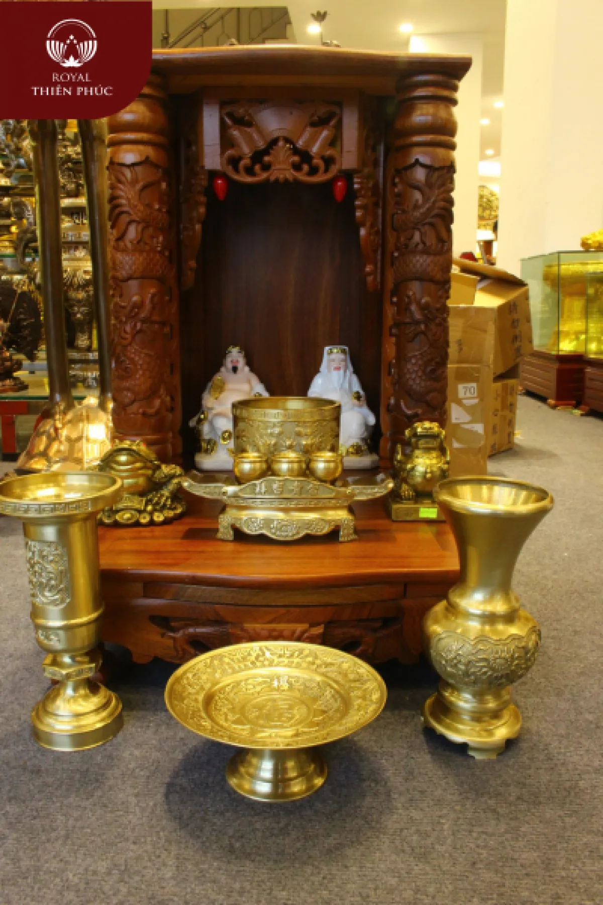 Chuẩn Bị Vật Phẩm & Đồ Cúng Khi Lập Bàn Thờ