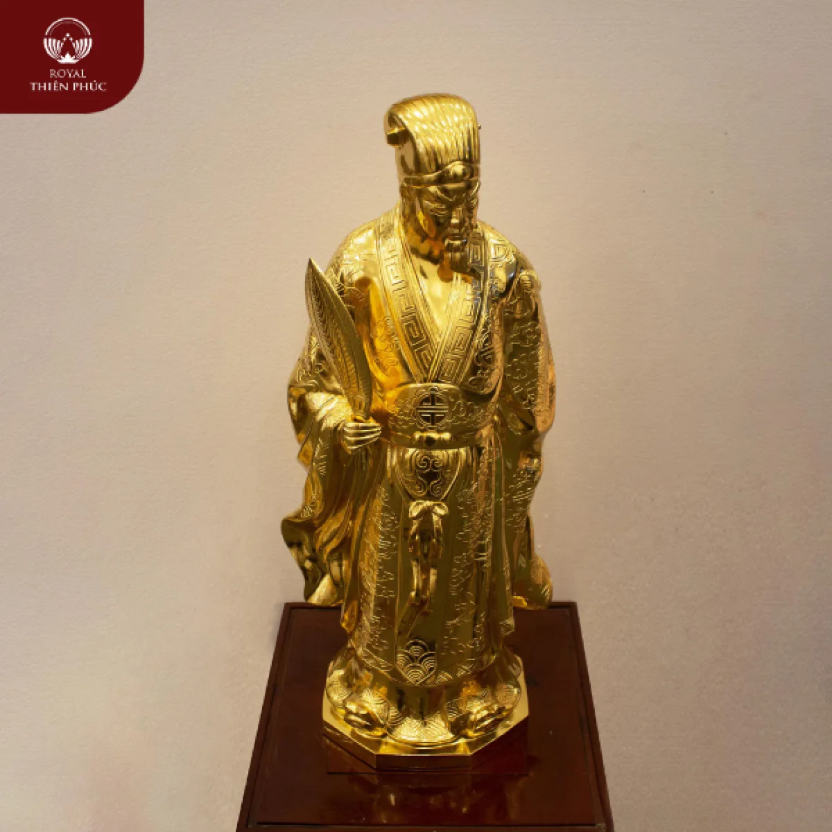 Tượng Gia Cát Lượng bằng đồng dát vàng 9999