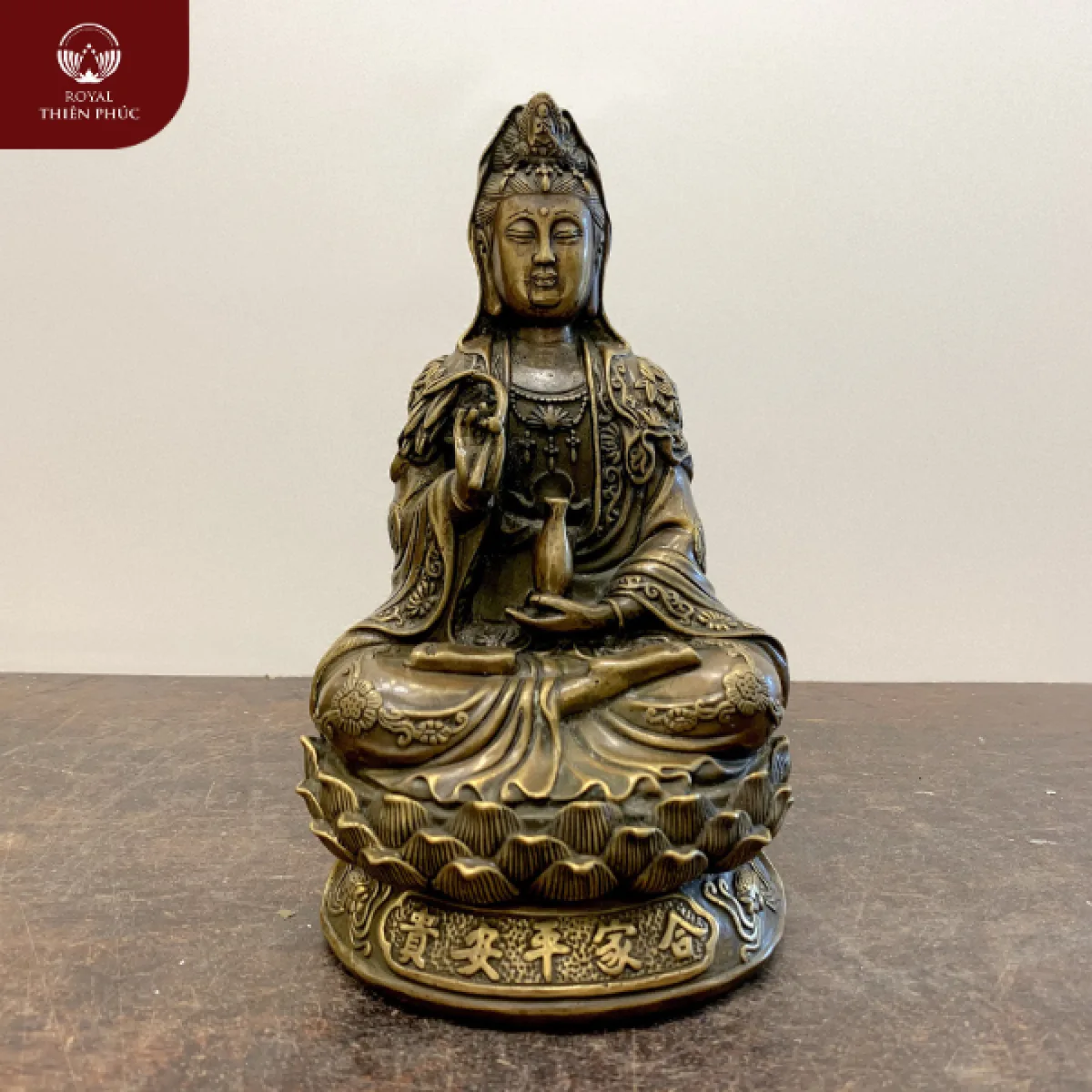 Tượng Phật Bà Quan Âm Bồ Tát bằng đồng