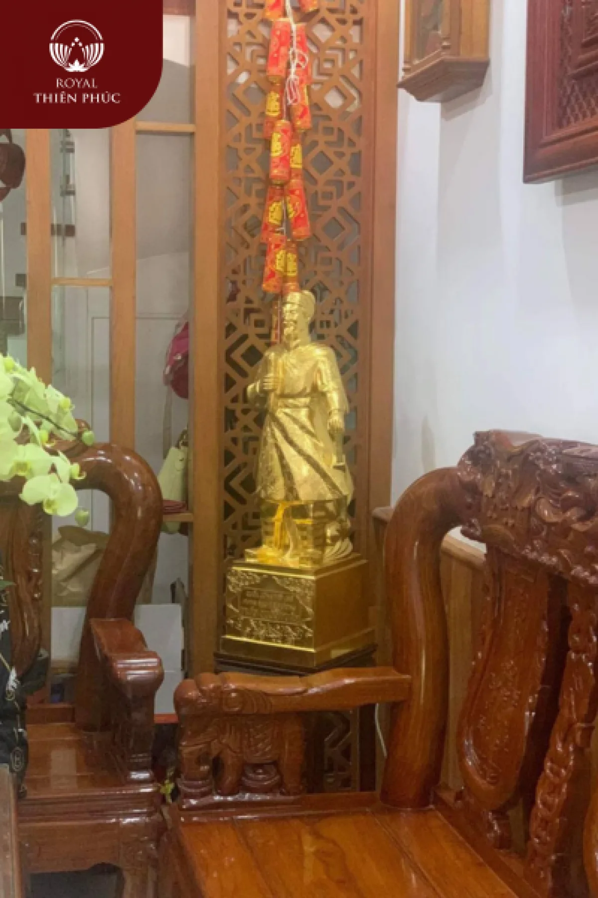 Tượng Trần Hưng Đạo thếp vàng 9999