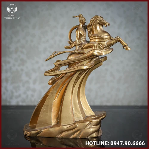 Tượng Thánh Gióng đồng vàng cao 33cm