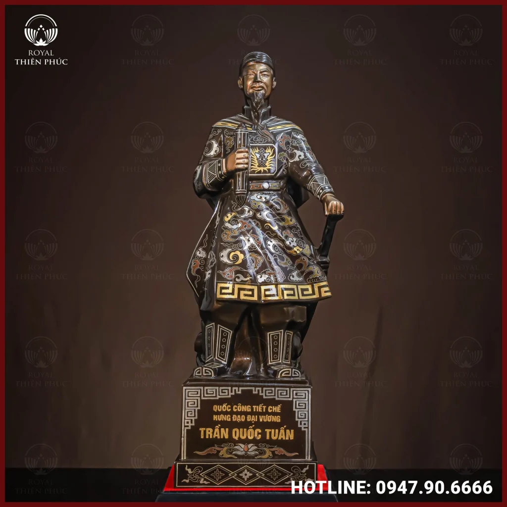 Tượng Trần Hưng Đạo đồng đỏ khảm ngũ sắc cao 38cm