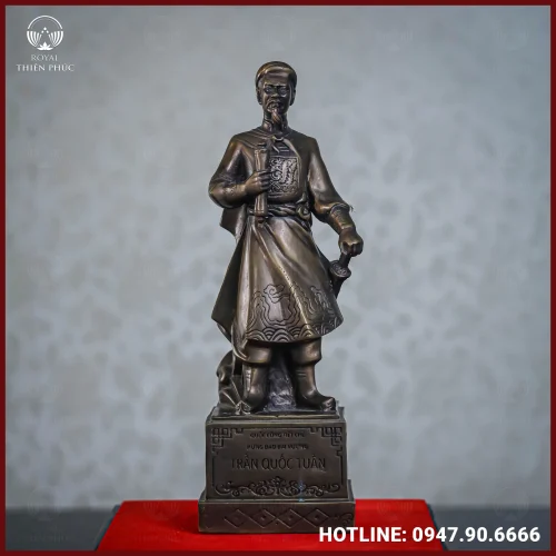 Tượng Trần Hưng Đạo đồng vàng hun cao 30cm ngang 11cm