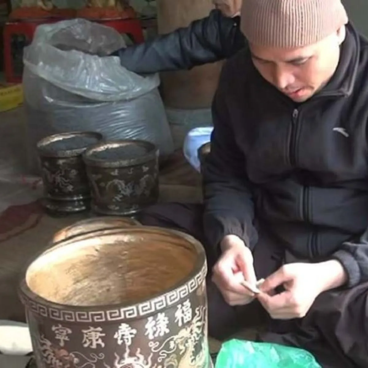Thủ tục chuyển bát hương sang nhà mới