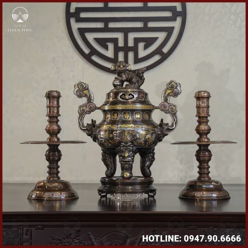 Bộ tam sự nến đồng đỏ khảm ngũ sắc song long chầu nguyệt cao 50cm