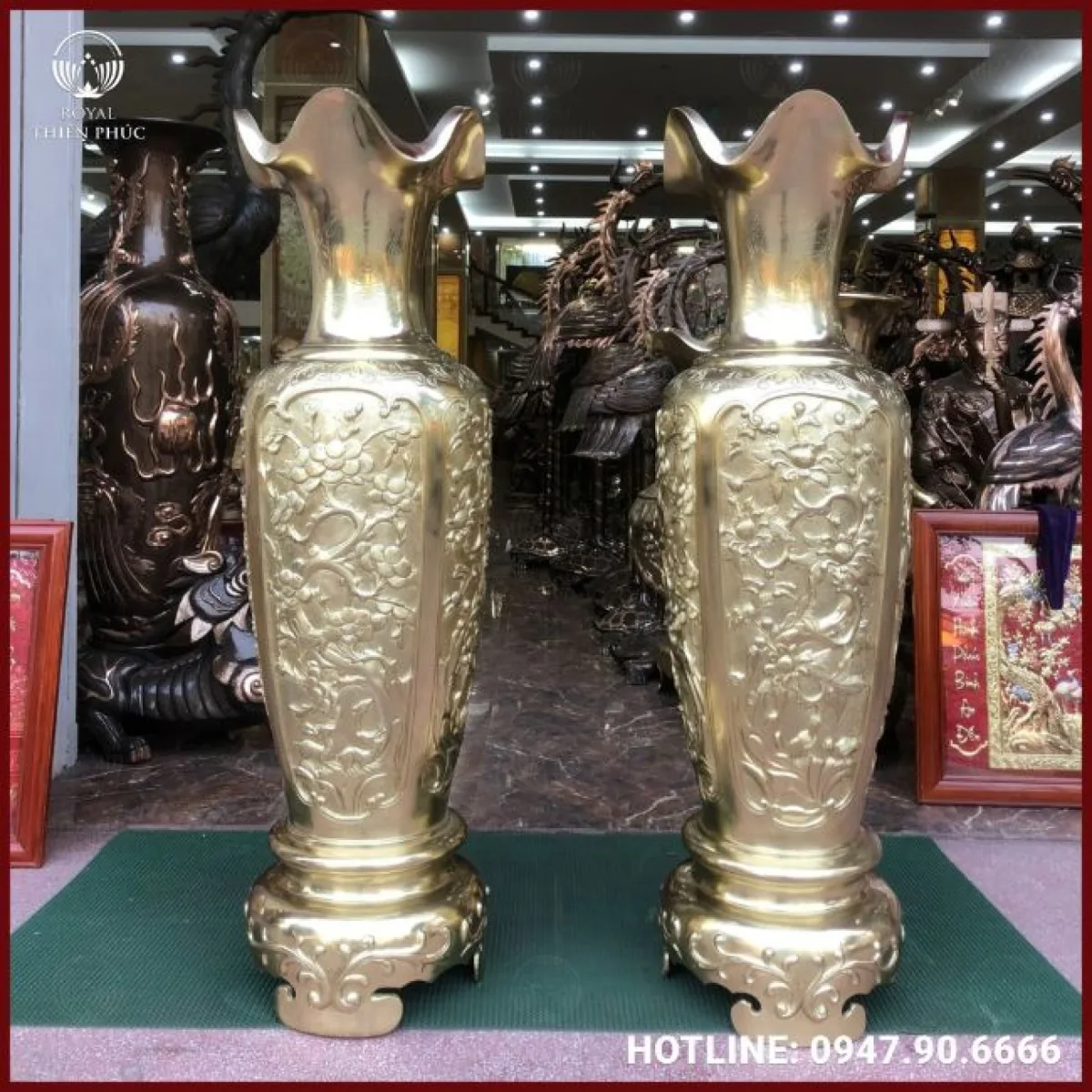 Lọ lục bình bằng đồng vàng catut cao 1m47