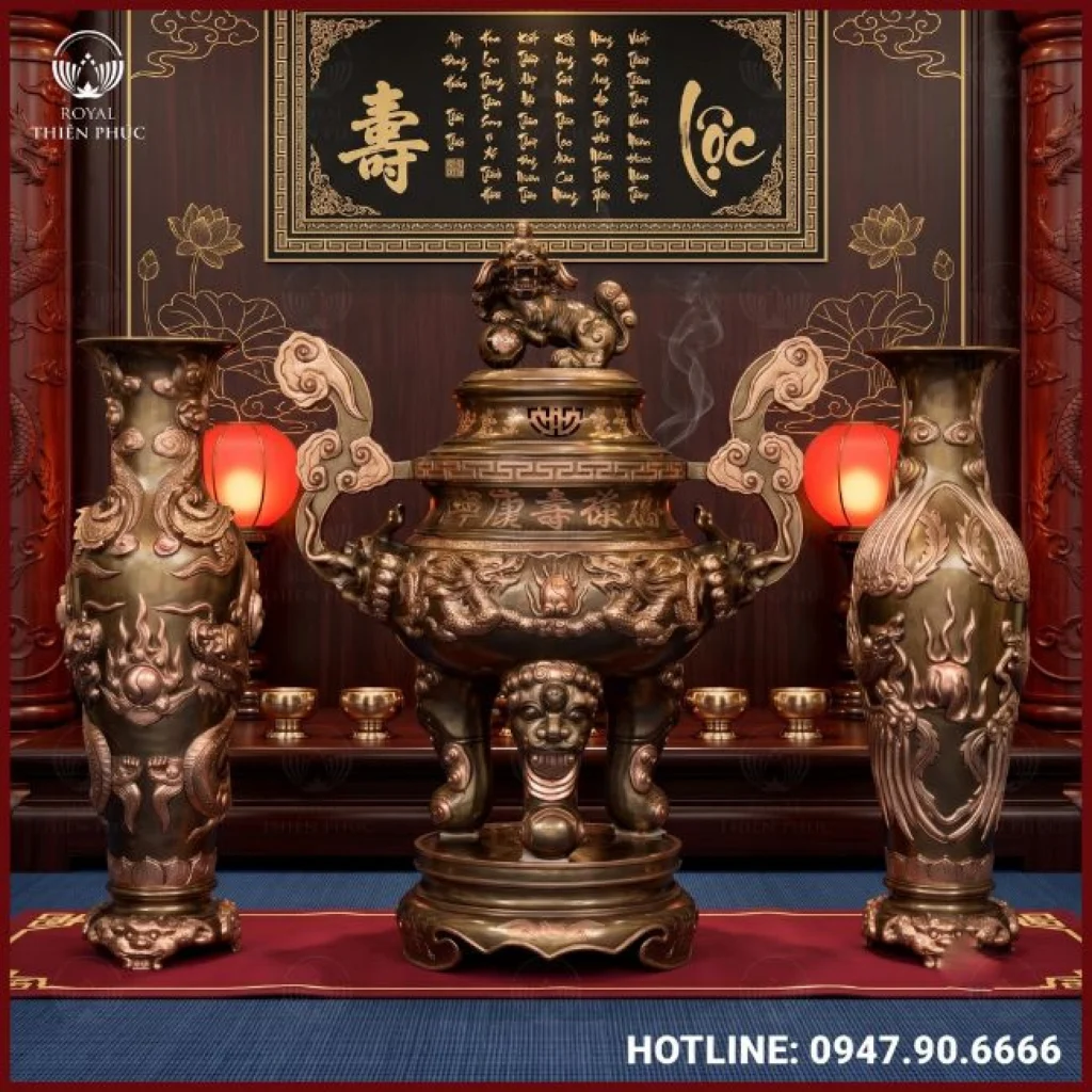 Đỉnh đồng đỏ cỡ lớn chạm song long quai mây hóa long