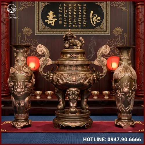 Đỉnh đồng đỏ cỡ lớn chạm song long quai mây hóa long