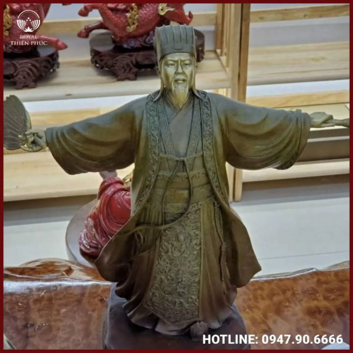 Tượng Khổng Minh đứng bằng đồng vàng giả cổ
