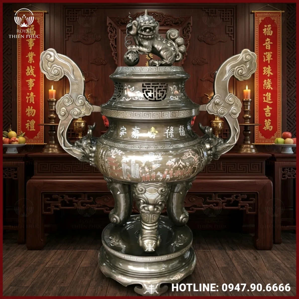 Đỉnh đồng cỡ lớn thân chạm khung cảnh Vinh Quy Bái Tổ bằng đồng đỏ