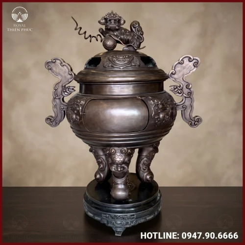 Lư hương hóa vàng bằng đồng đỏ làm màu đen cổ kính cao 90cm