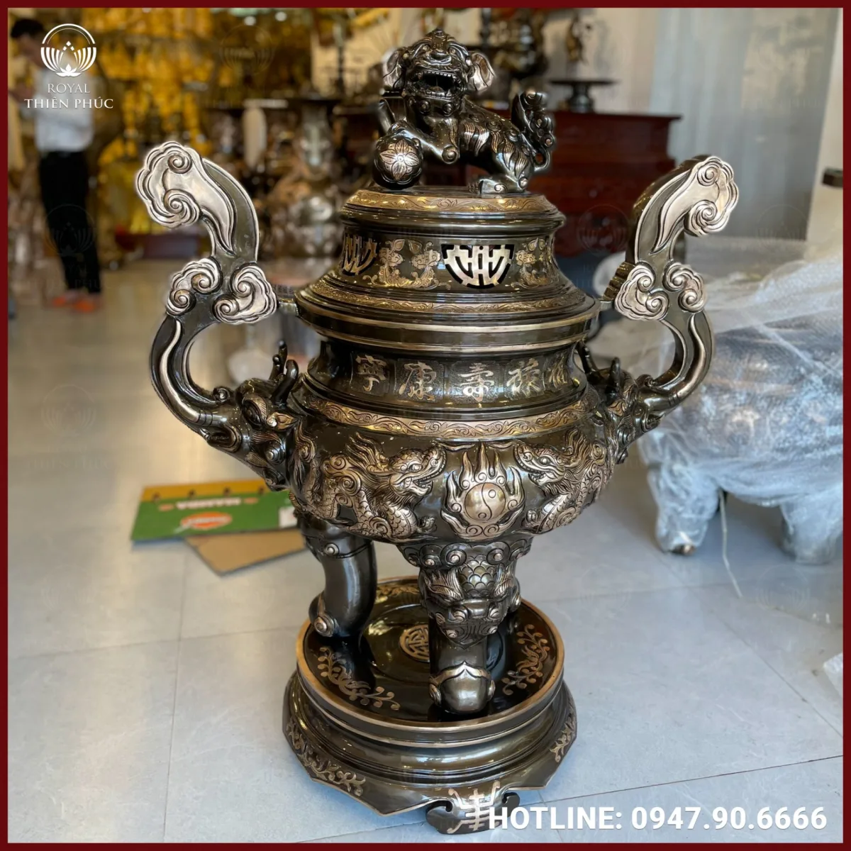 Đỉnh mao rồng bằng đồng đỏ chạm rồng nổi cao 1m2 nặng 250kg