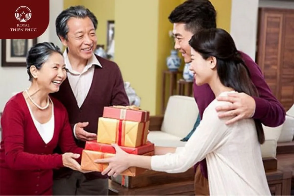 Mừng thọ là gì? Một số món quà tặng mừng thọ 70 tuổi ông bà