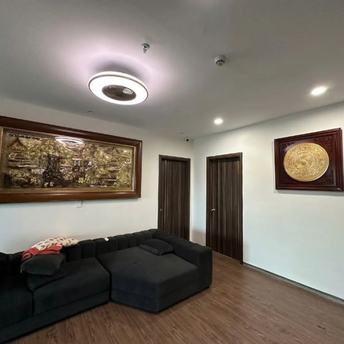 Tranh mặt trống bằng đồng khung gỗ cao cấp