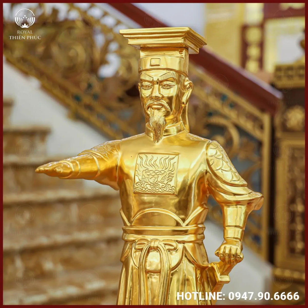 Màu vàng ánh kim sang trọng