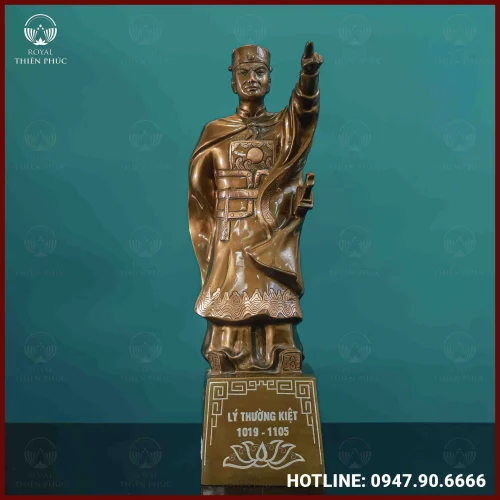 Tượng Lý Thường Kiệt đồng đỏ làm màu khảm bạc kích thước 54x14,5cm