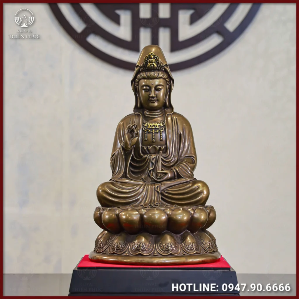 Tượng Quan Thế Âm Bồ Tát đồng vàng hun cao 50cm