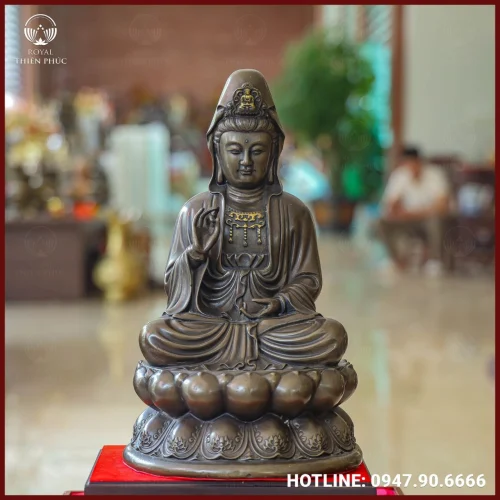 Tượng Quan Thế Âm Bồ Tát đồng vàng hun cao 40cm ngang 27cm