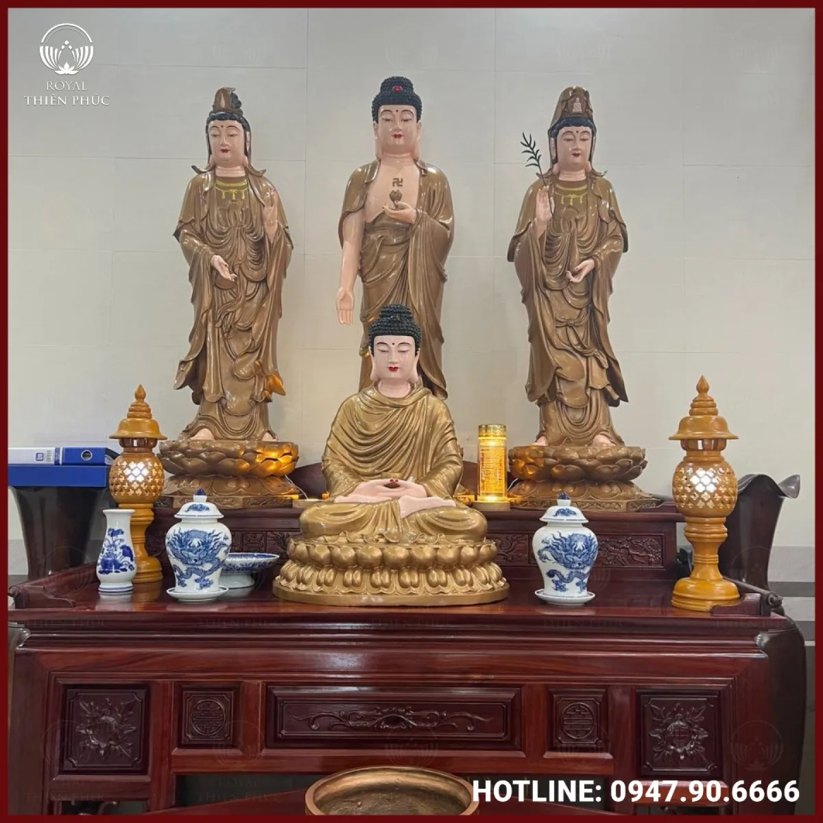 Bàn giao tượng Phật Thích Ca 70cm làm màu tô phấn diện cho thầy tại Nghệ An